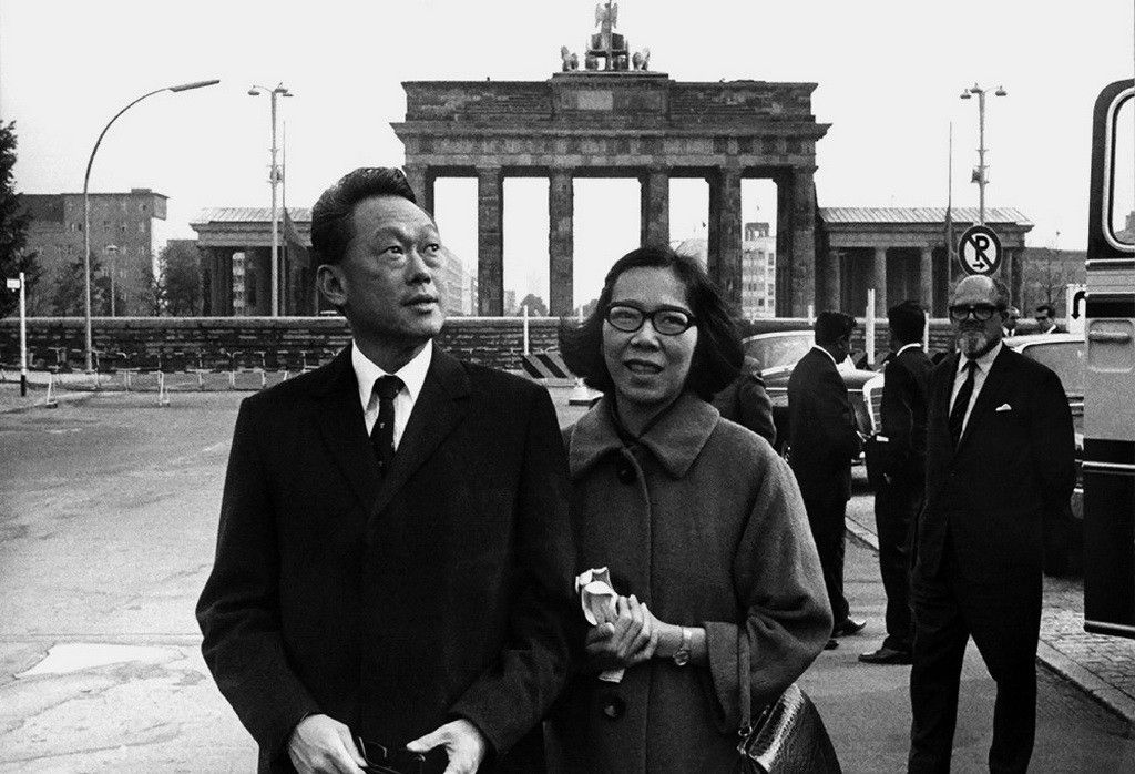 Ли Куан Ю вместе с супругой в Берлине