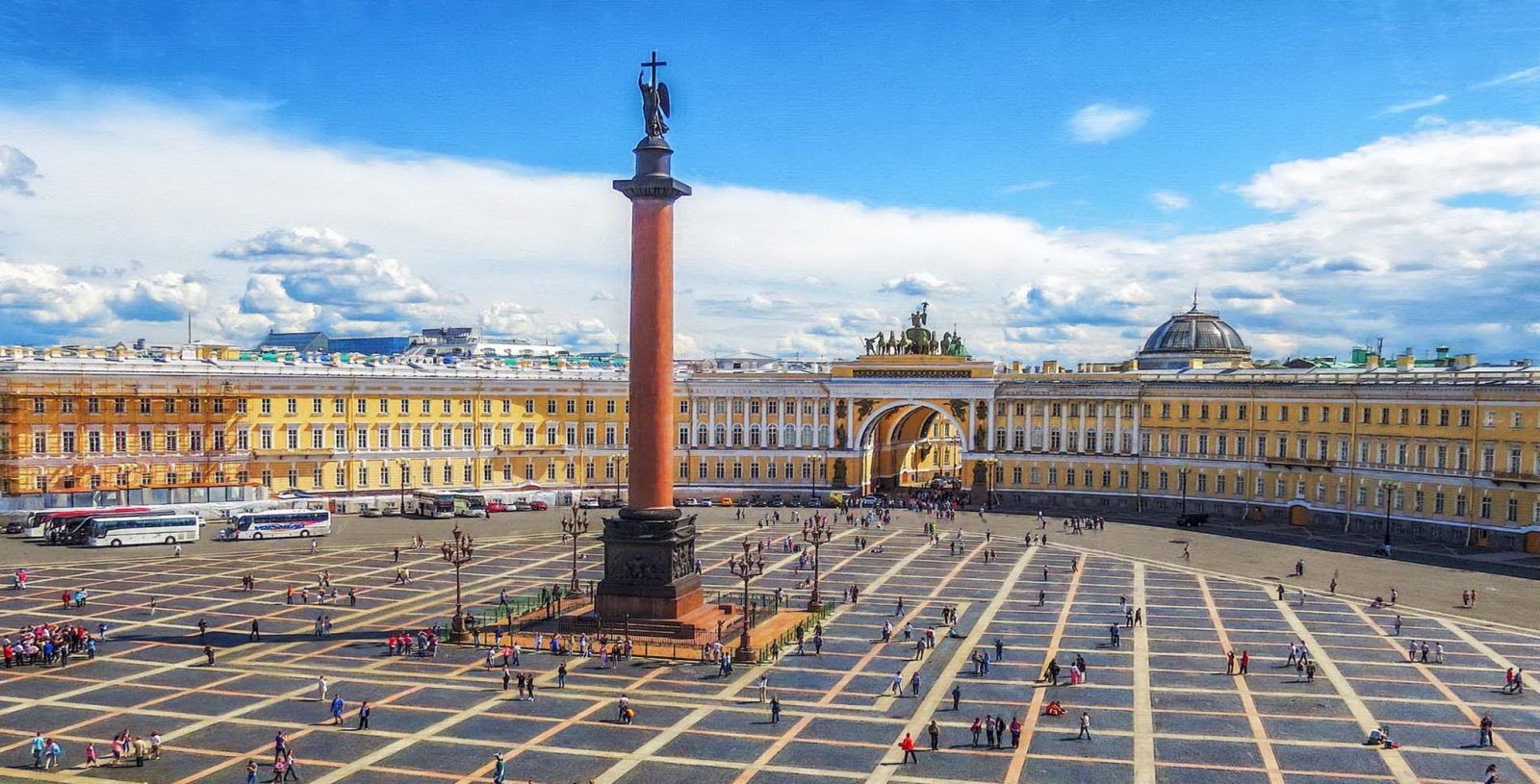 Дворцовая площадь Санкт-Петербурга